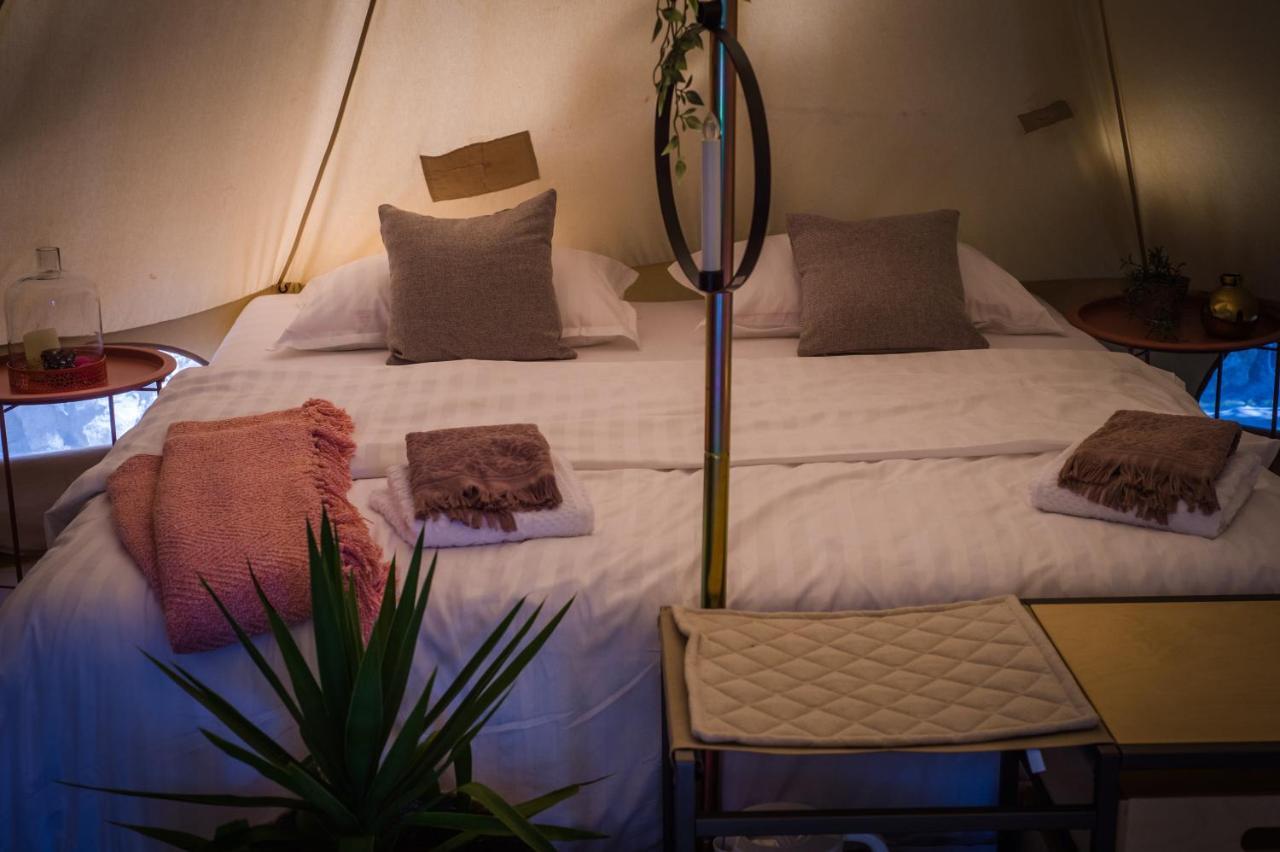 Rock Oak Glamping 3 Hotel Imotski Ngoại thất bức ảnh